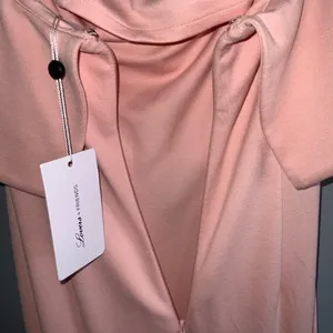 Lovers + Friends Chandler Pink Asymmetrical Strapless Slit Ruffle Gown S thumbnail 9