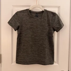 Kyodan Heather Gray Short Sleeve Stretch Athletic Top Extra Small thumbnail 1