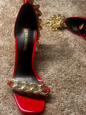 True Religion Elegant RedPatent High Heel Sandals w/Gold Chain Accents free gift thumbnail 2