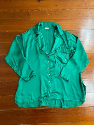 Free People Like Honey Pajamas PJ Top & Shorts Set in Silky Golf Green Sz S 🧡🎀 thumbnail 3