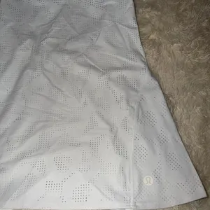 Lululemon Logo Ivory/White Dress Size 4 NWOT thumbnail 2
