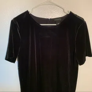 Ann Taylor Women's Size Medium Velvet Blouse Short Sleeve Black Mixed Media thumbnail 2