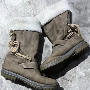 Cozy Fur thumbnail 3