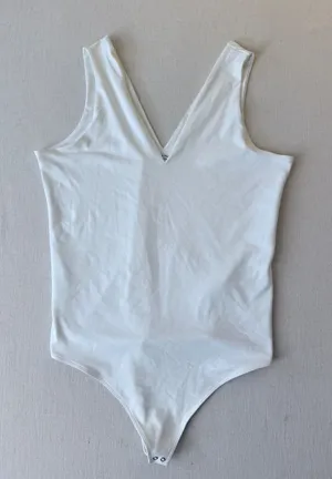 Abercrombie Soft A&F Bodysuit XL White Deep V Clean Girl Minimalist NWT thumbnail 1