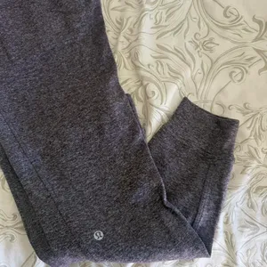 Lululemon Ready Grey To Rulu Joggers thumbnail 4