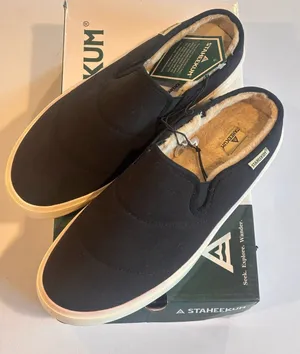 STAHEEKUM Women’s‎ Black Fleece-Lined Slip-On Mules Size 8 NIB thumbnail 1