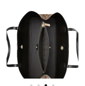 Handbag thumbnail 3
