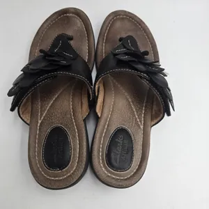 Clarks Artisan Shoes Womens 7M Latin Samba Black Leather Flower Thong Sandals thumbnail 9