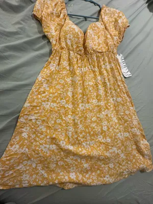 Almost Famous Dress yellow Floral thumbnail 1