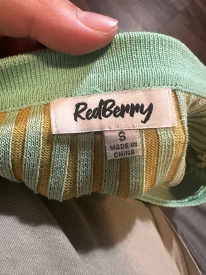 Red Berry Top Yellow thumbnail 3