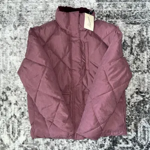 New Women’s Target Quilted Puffer Jacket thumbnail 2