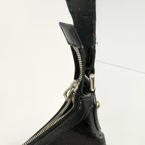 Gucci Reins Vintage Interlocking GG Perforated Leather Black Hobo Bag Purse thumbnail 15