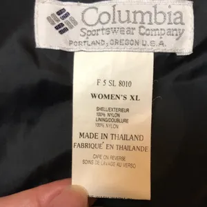VTG Columbia Women’s Black Nylon Multi-Pocket Adjustable Waist Snow Winter Pants thumbnail 12