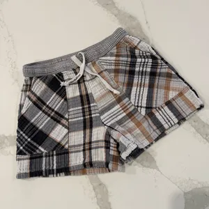 Aerie Soft Gauze Button Up Pajama Top & High Waisted Boxer Set Womens Small Gray thumbnail 7