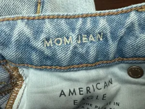 American Eagle Strigid Mom Jean Denim Jeans Size 0 thumbnail 6