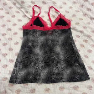 SM snake skin Black hot pink Lace Cami Top thumbnail 2