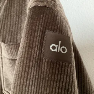 Alo Yoga Ribbed Velour Mountain Side Shacket Macchiato S thumbnail 4