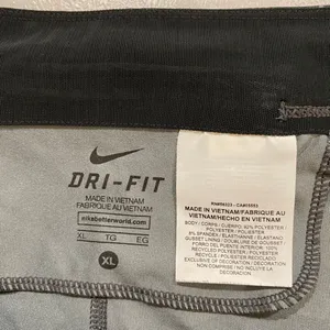 Nike Dri-Fit Men’s XL Compression Leggings Black Gray Patterned Tights thumbnail 3