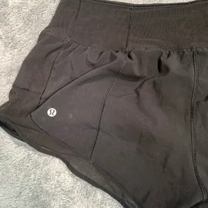 Lululemon Athletica Black Athletic Shorts 8 thumbnail 7