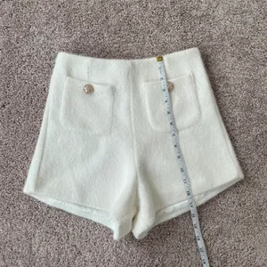 White Shorts thumbnail 3