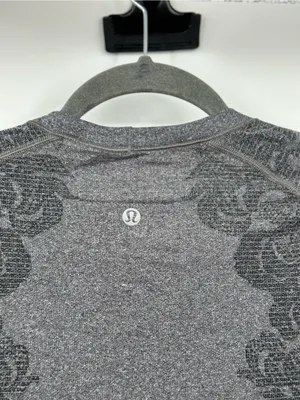 Lululemon Swiftly Tech‎ Long Sleeve Crew Heathered Black Size 6 Seamless Running thumbnail 7