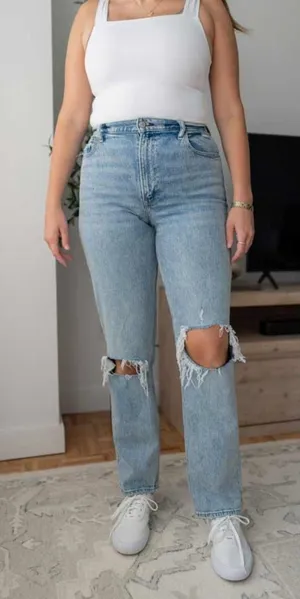 Abercrombie & Fitch 90s Straight Ultra High Rise Jeans Women 28/6R Distressed thumbnail 1