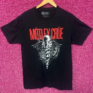 Motley Crue Dr Feel Good Album Cover Art Heavy Metal Tee M thumbnail 1