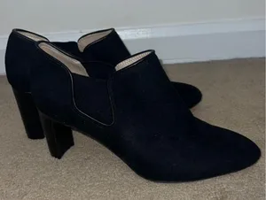 Women’s Black Heeled Booties thumbnail 1
