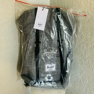 Herschel Supply Co. "Retreat' Little America Backpack,‎ Gray/Black NWT thumbnail 9