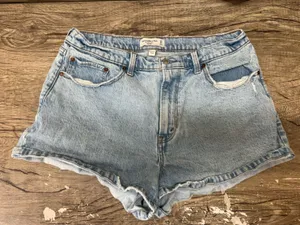 Abercrombie & Fitch The Miom Short High Rise size 14 thumbnail 1