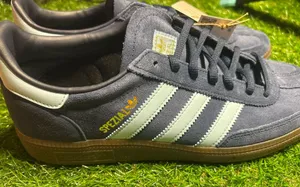 Adidas Spezials unisex style and color women 10, men’s 9 thumbnail 1