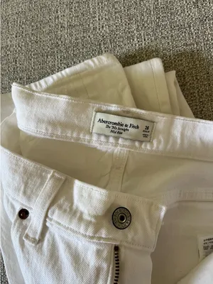 Abercrombie 90s Straight Mid-Rise thumbnail 3