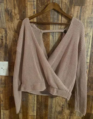 Moon & Maddison Pink sweater size small thumbnail 1