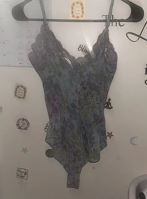 Victoria's Secret Lingerie thumbnail 3