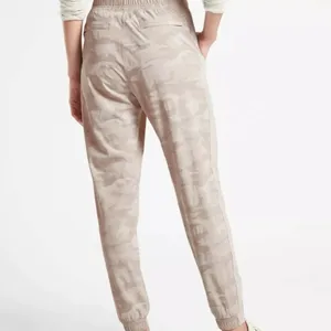 Athleta Brooklyn Jogger Pants Abalone Beige Camo Athletic Pockets Stretch Fall 8 thumbnail 12
