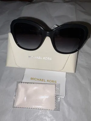 Michael Kors Black Gradient Oversized Sunglasses thumbnail 5