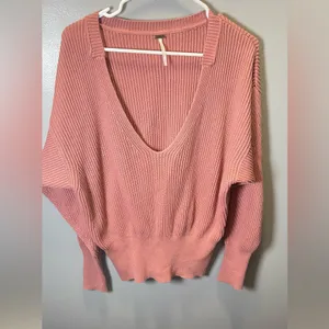 Free People‎ Women's Pink Peach Allure Pullover V-neck Sweater Size Small thumbnail 2