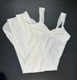 Victoria's Secret Vintage Bridal Night Gown thumbnail 4
