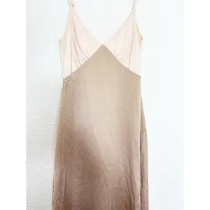 Peppermayo Kamala Contrast Maxi Dress Size 2 Satin Champagne And Ivory Wedding thumbnail 10