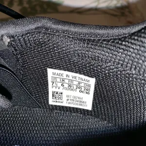 Adidas shoes thumbnail 4