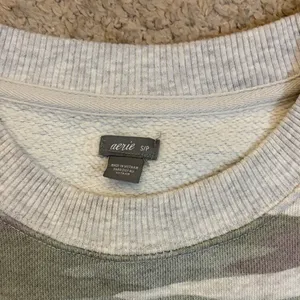 Aerie Women’s Camouflage Crewneck Size Small thumbnail 2