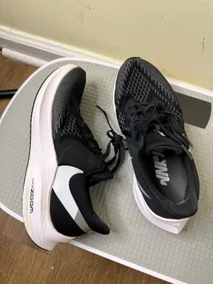 Nike Zoom Winflo Athletic Running Sneakers Shoes Size 8.5 thumbnail 5