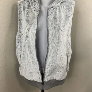 Patagonia Deep Pile Fuzzy Soft Cozy Full Zip Vest Women’s Sz XL Gray thumbnail 3