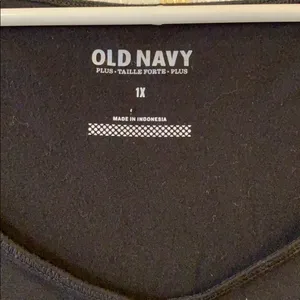 Old navy black tank top thumbnail 2