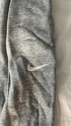 Grey Nike Sweatpants XS thumbnail 2