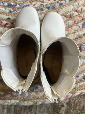 Boots White Size 8 thumbnail 4