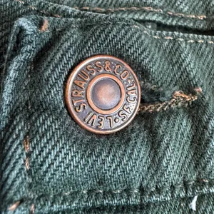 Vintage 90s Levis 550 Relaxed Fit Tapered Leg Green Jeans USA Made 5S High Waist thumbnail 9