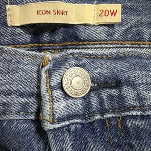 Levi's Women's Levis Icon Skirt 20W thumbnail 6
