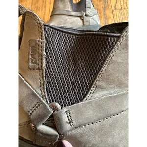 Teva Women’s De La Vina Dos Chelsea Boot Size 6.5 Taupe GUC thumbnail 15
