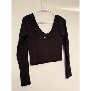 Lululemon Size 8‎ Black Long Sleeve Align Top Cropped Scoop Neck Workout Nulu thumbnail 3